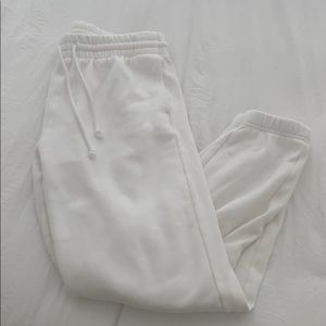 Aritzia TNA boyfriend jogger